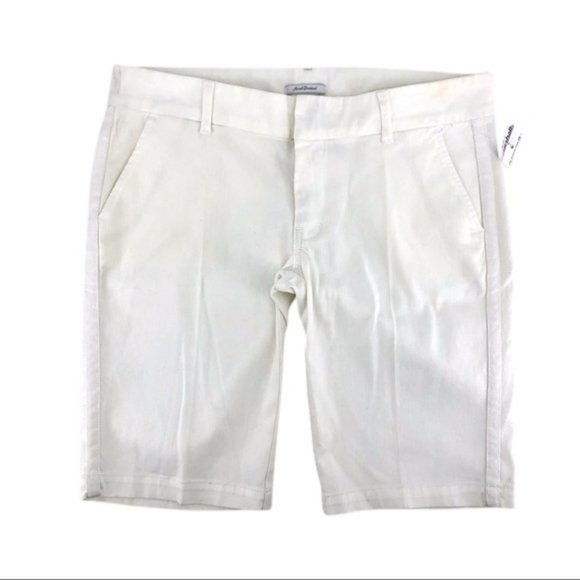 7 For All Mankind Pants - 7 For All Mankind White Cotton Blend Flat Front Shorts